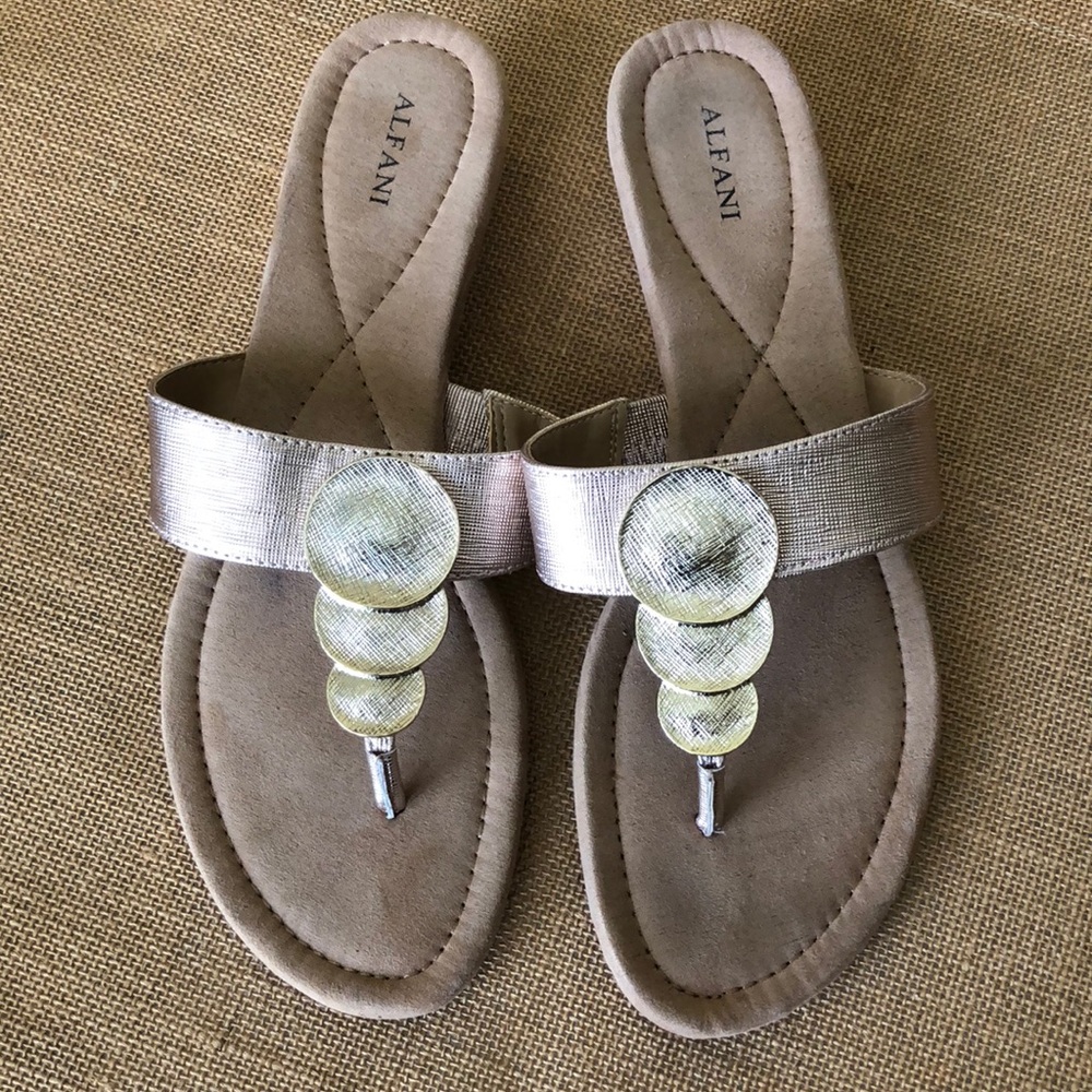 Alfani thong sandals. New without tags. Size 8.5.